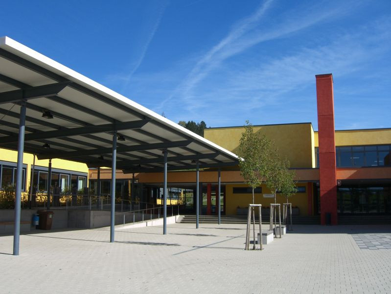  Bildungszentrum Eingang Gymnasium 